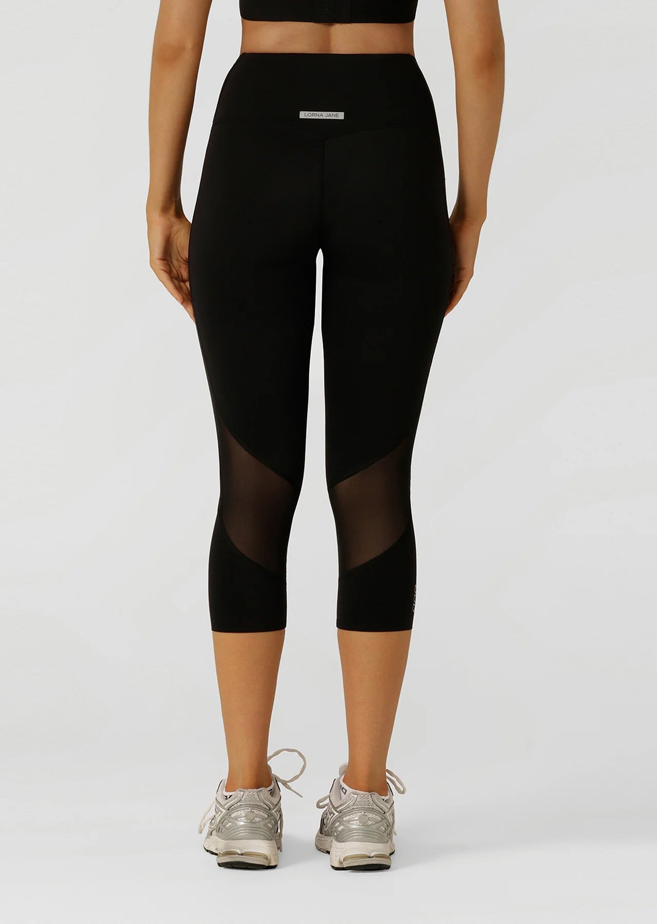 Outline 7/8 Leggings