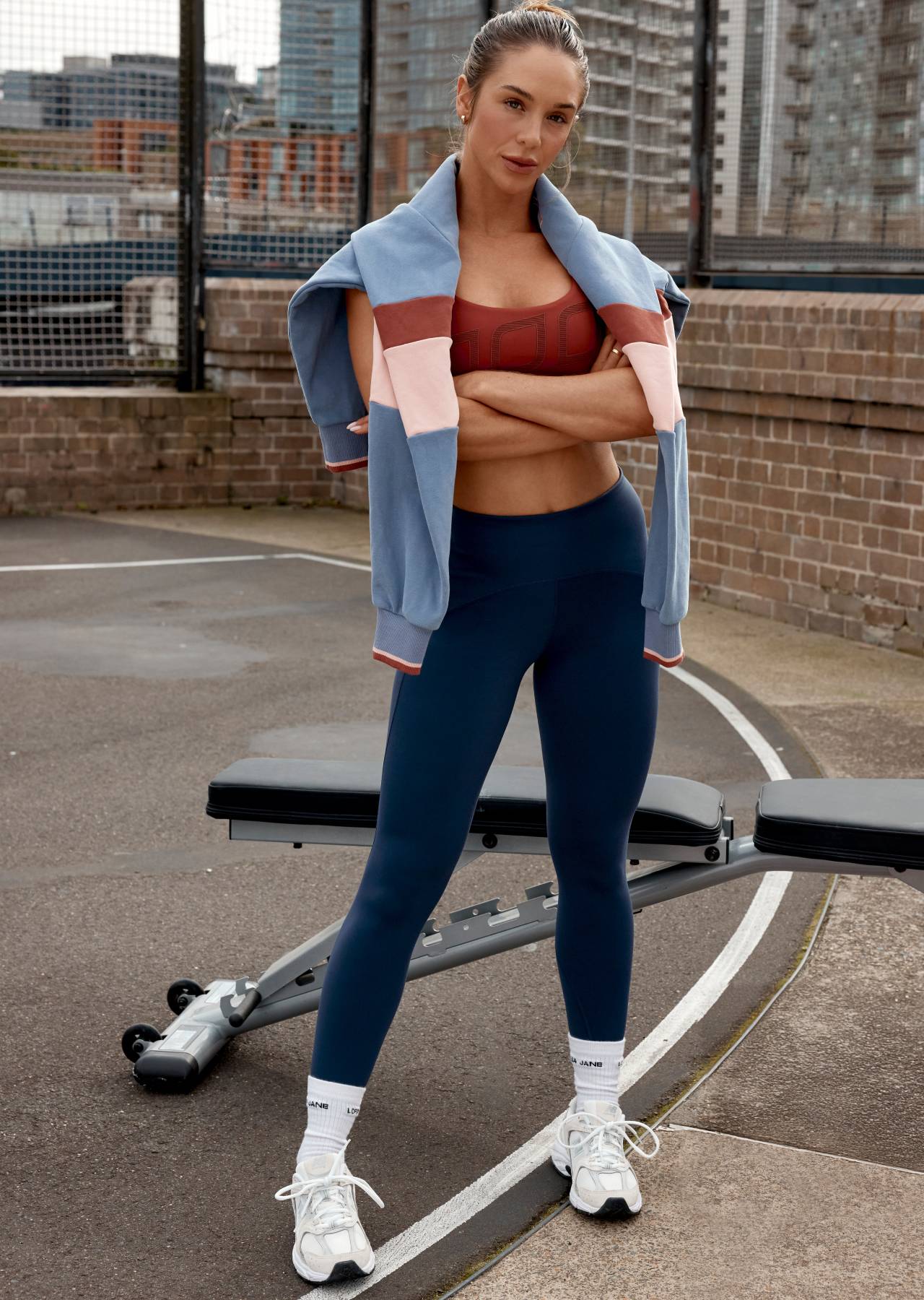 Contour Sculpt No Chafe Ankle Biter Leggings