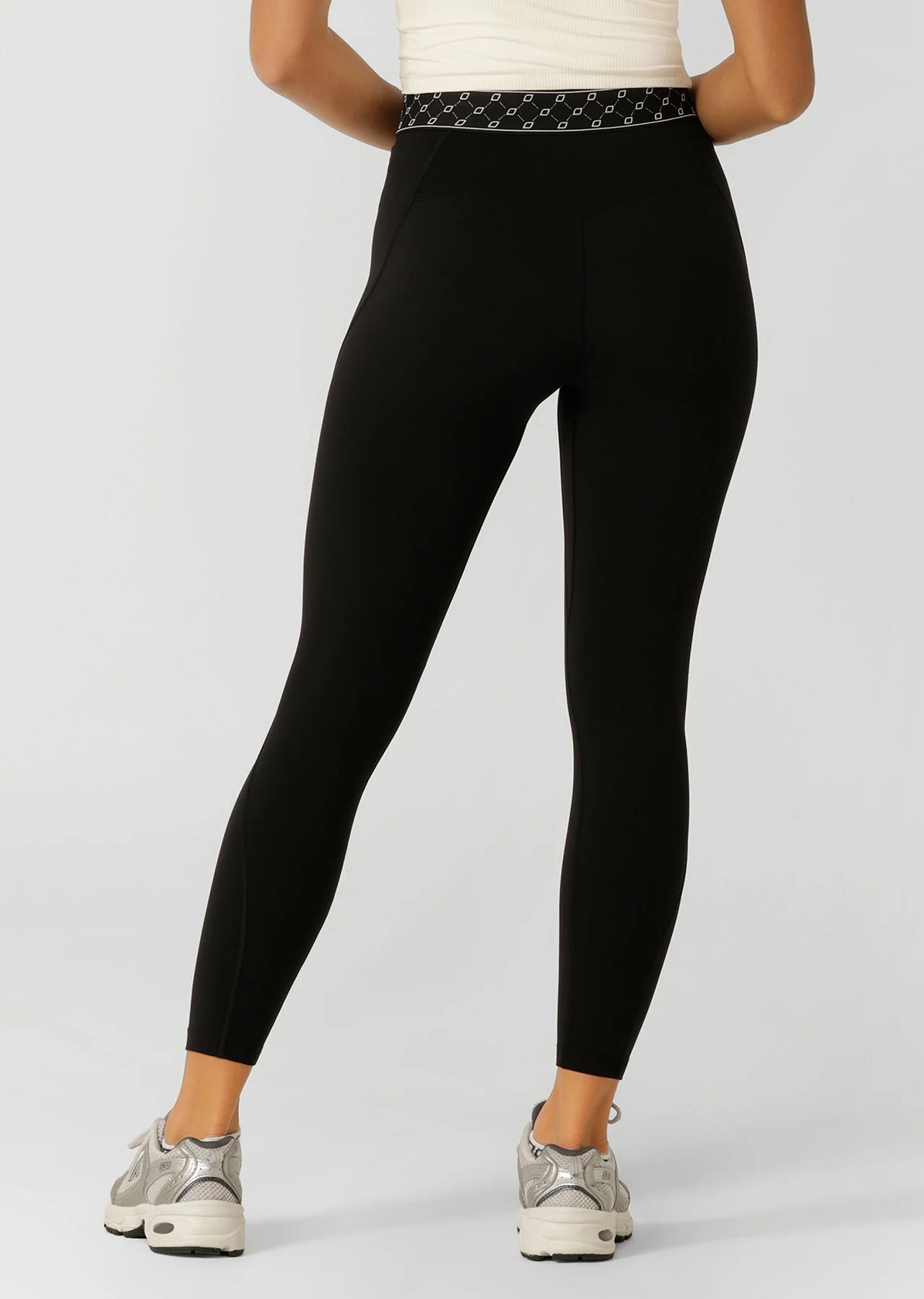 Contour Side Pocket Ankle Biter Leggings