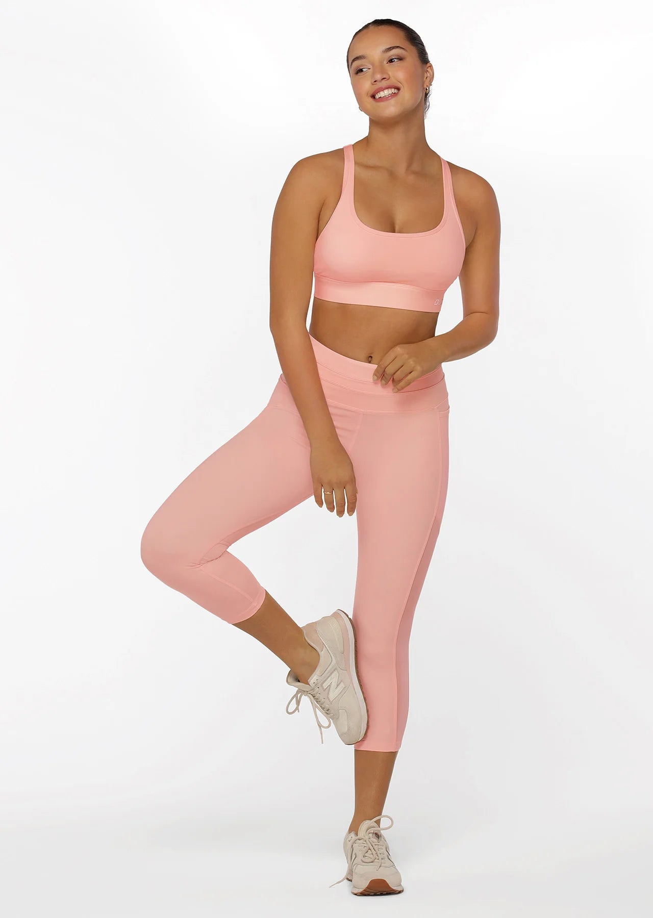 Ultra Hold Booty 7/8 Leggings