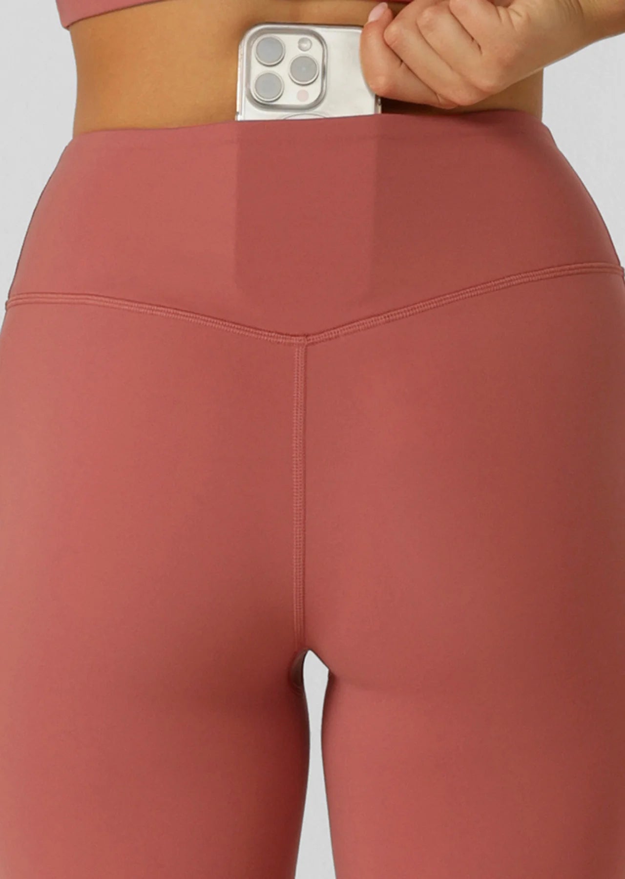 Lotus No Chafe Phone Pocket Ankle Biter Leggings