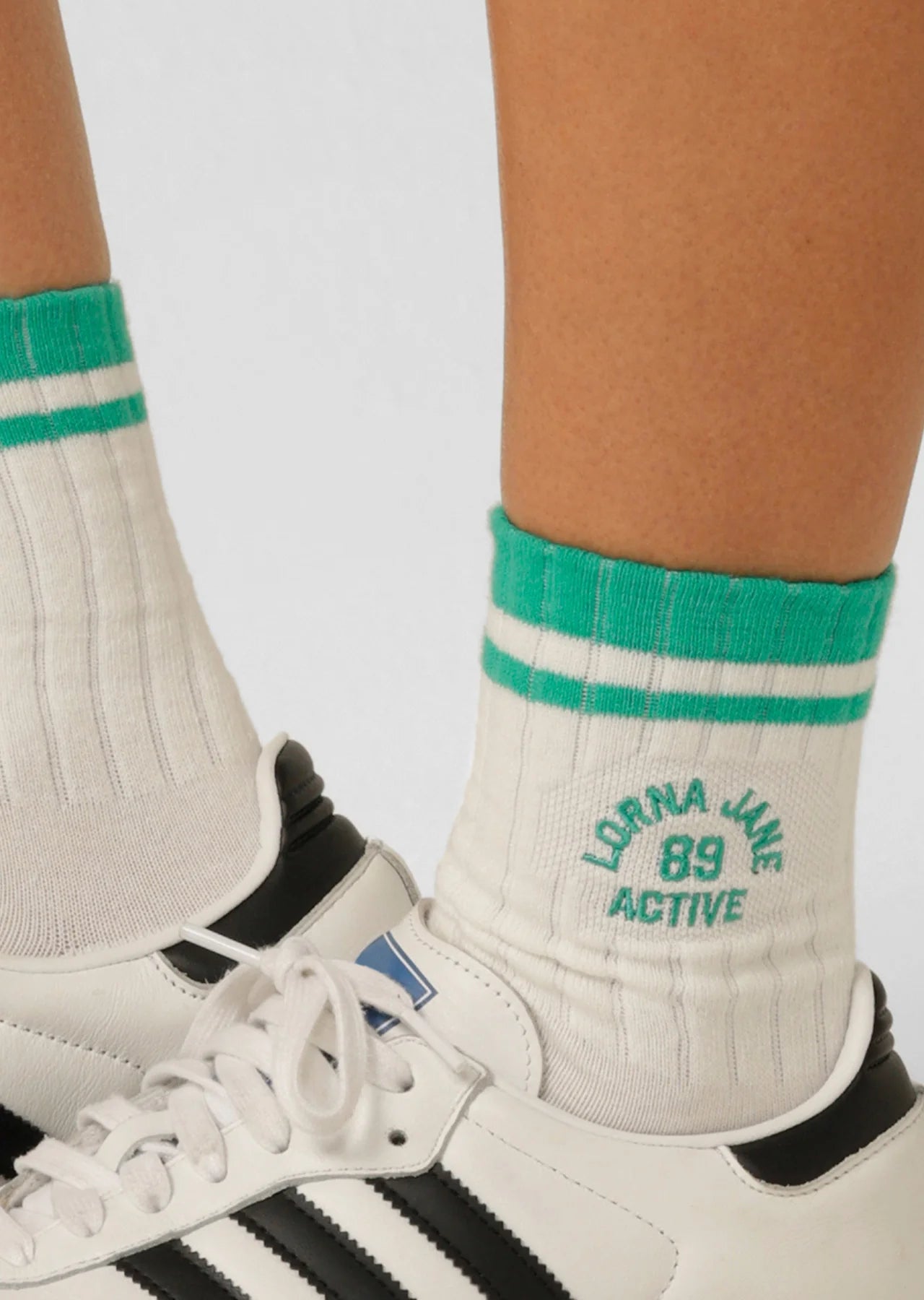 Throwback Crew Socks