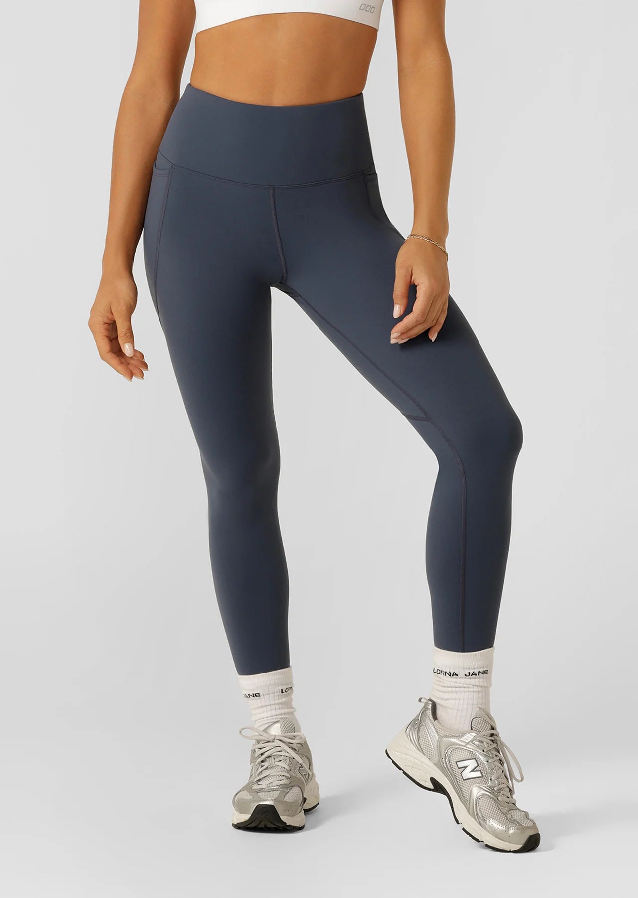 Amy Thermal Phone Pocket Ankle Biter Leggings