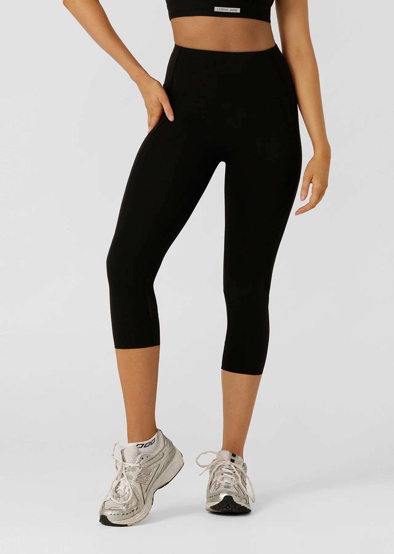 Outline 7/8 Leggings