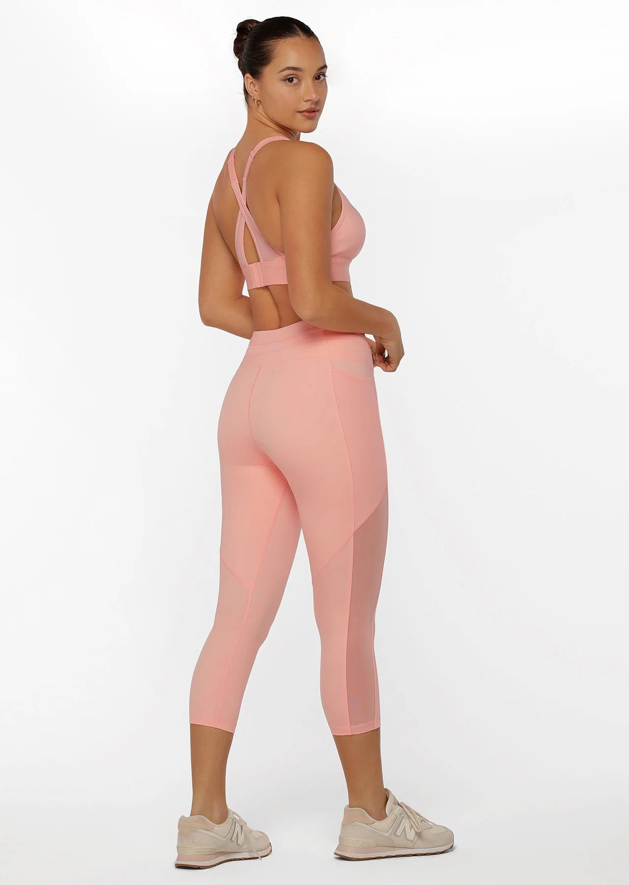 Ultra Hold Booty 7/8 Leggings