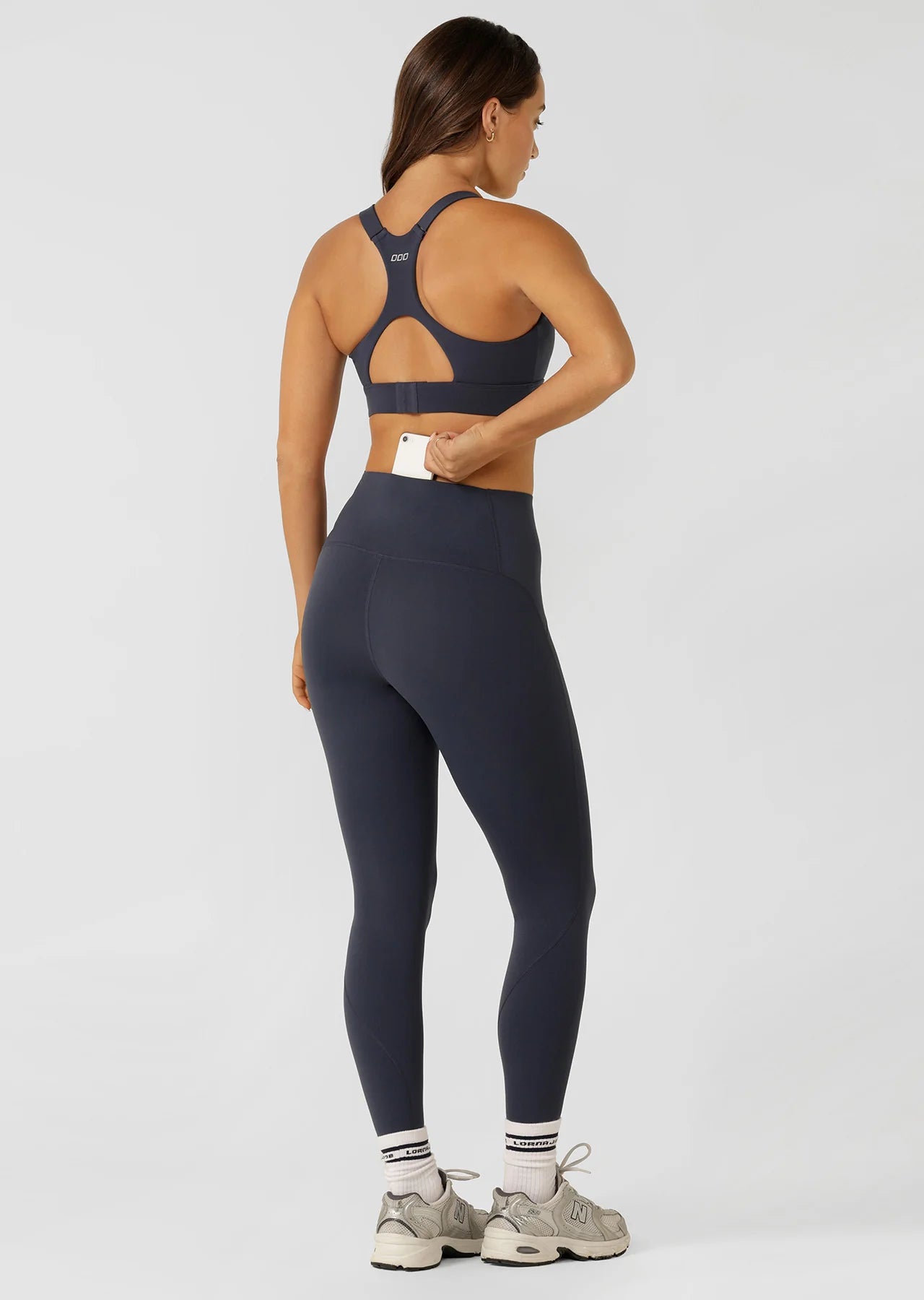 Contour Sculpt No Chafe Ankle Biter Leggings