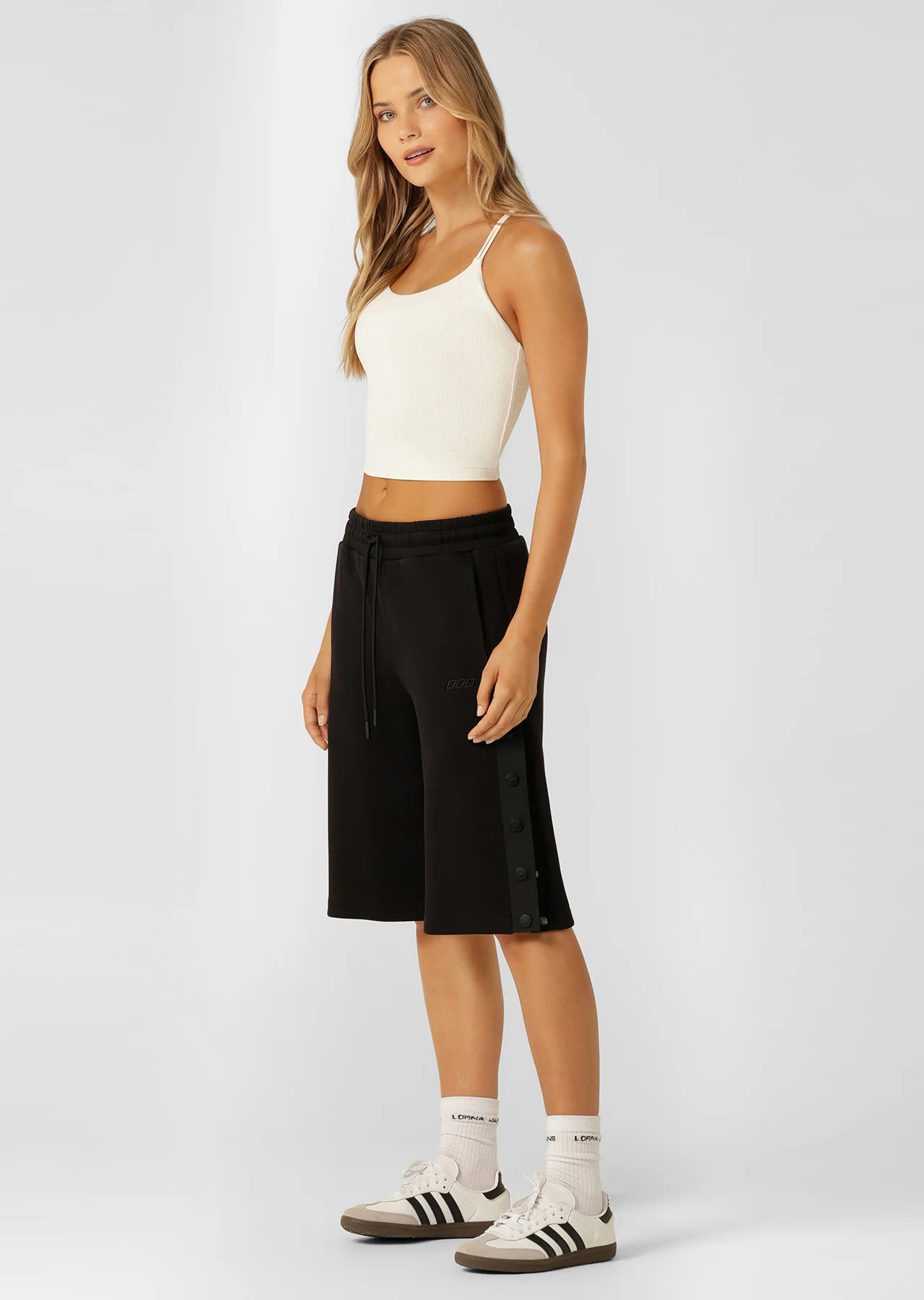 Snap To It 3/4 Shorts