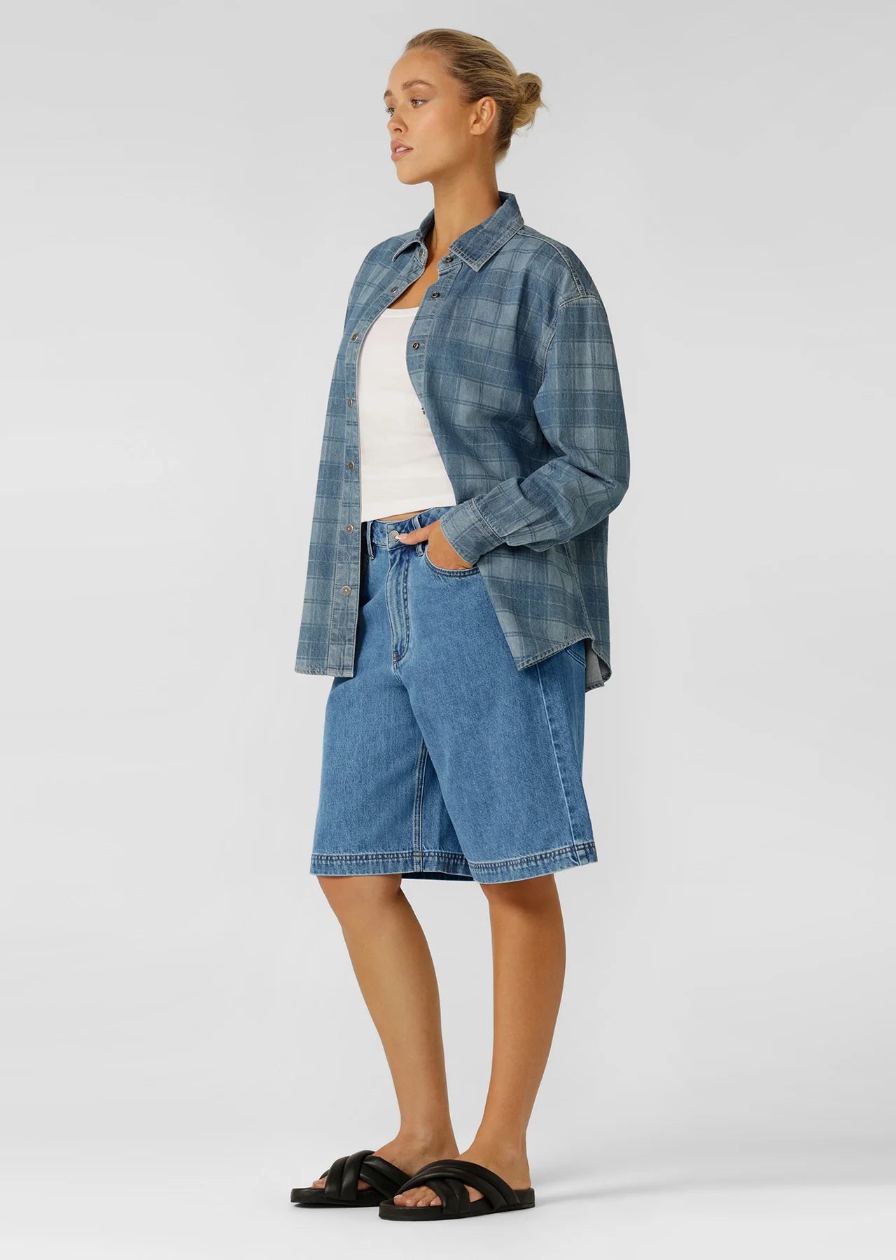 Off Duty Vintage Wash Denim Shorts